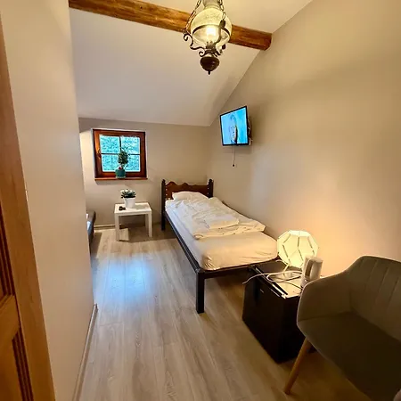 Cross Otoczona Lasem Przy Szlaku W Karkonosze Affittacamere 3*